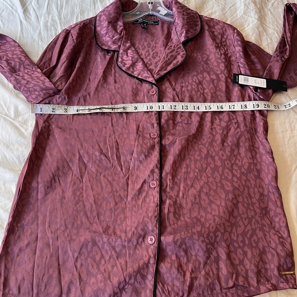 NWT BCBGMAXAZRIA Deco Rose Leopard Satin Top M - Picture 11 of 13
